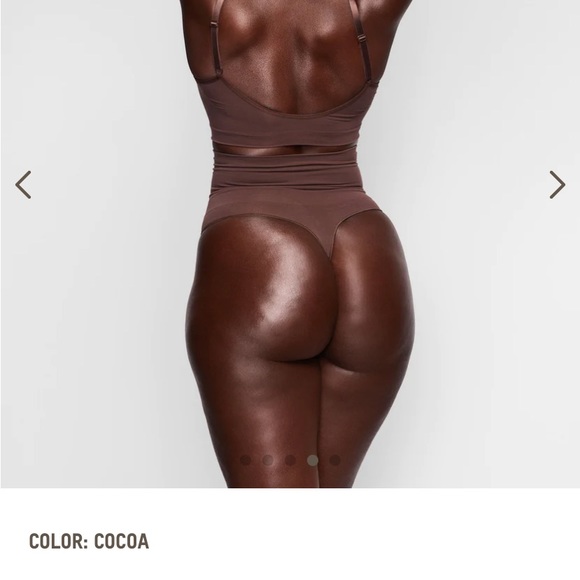 Skims core control thong -new in box
Some
Boxes damaged when delivered - Picture 5 of 15